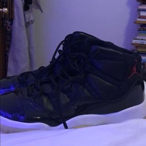 Jordan 11s 72-10 black leather